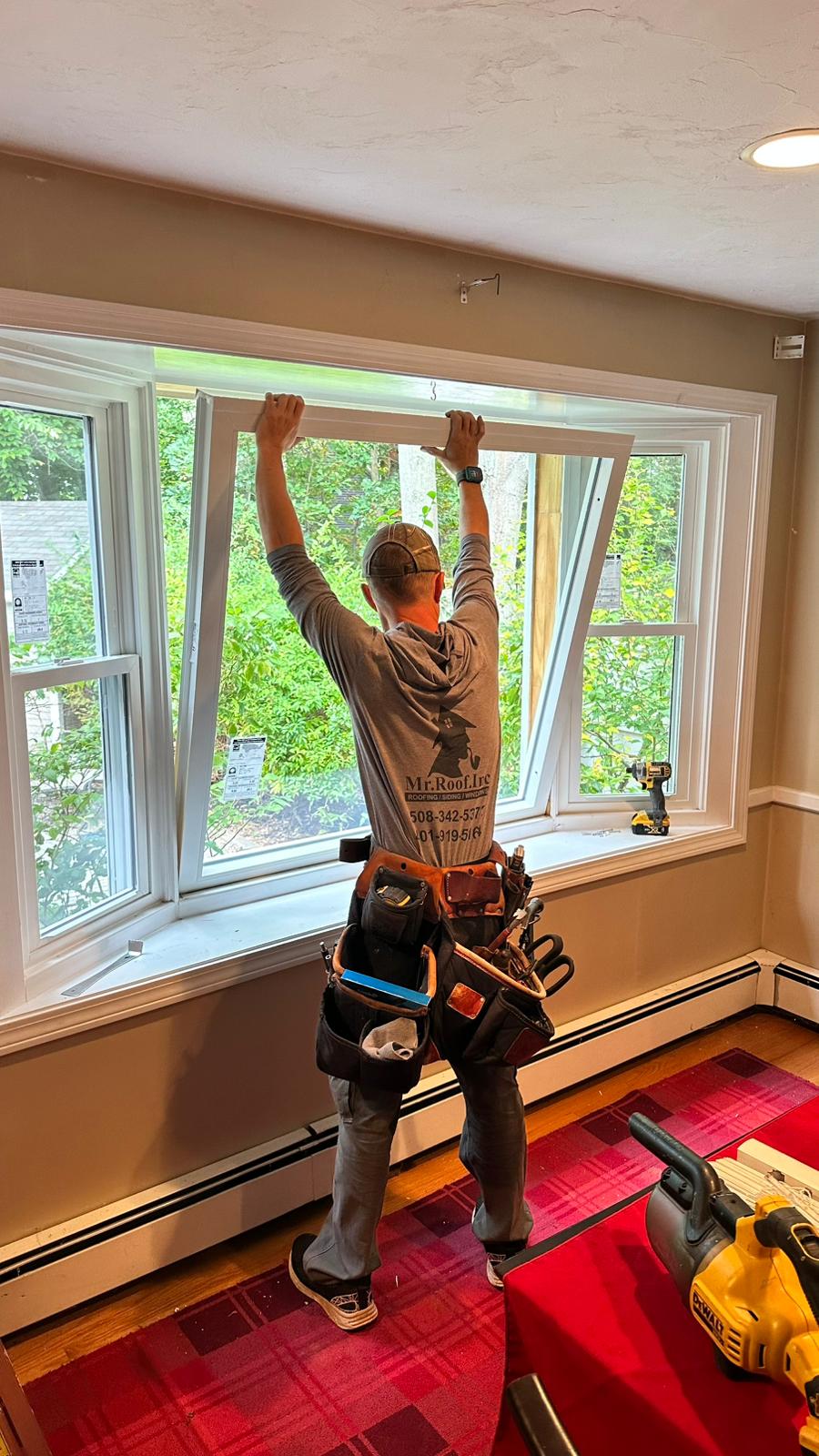 Vinyl replacement window installed by MR. ROOF. INC